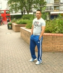 max06, 49 ani, Londra, Anglia